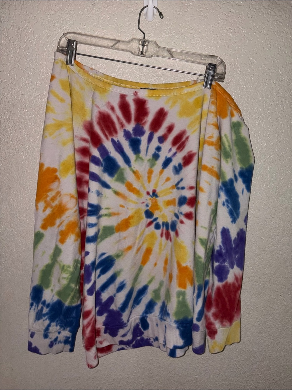 🌈EUC Torrid "Rainbow🌈Tie-Dye Off-The-Shoulder Sweatshirt” White🤍 Sz 2•2X|18-20 - Picture 6 of 12